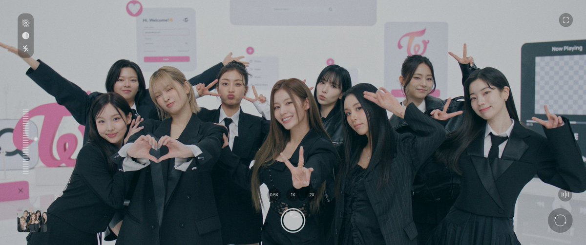 ／
　#TWICE 9人9色の
　シーンカット一挙解禁！
＼

🎬大ヒット上映中
 韓国デビュー10周年記念ドキュメンタリー
『ONE IN A MILL10N』

TWICEが唯一無二のグループとして
輝き続ける真の理由を映し出した特別な作品を
ぜひ劇場でご覧ください。

▼上映劇場はこちら
theater.toho.co.jp/toho_theaterli…