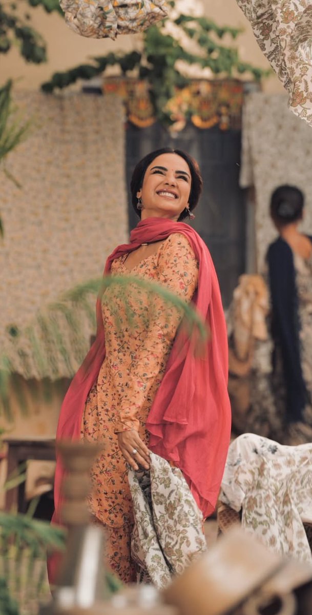 JASMIN BHASIN SUPREMACY ❤️‍🔥🤍 tweet media