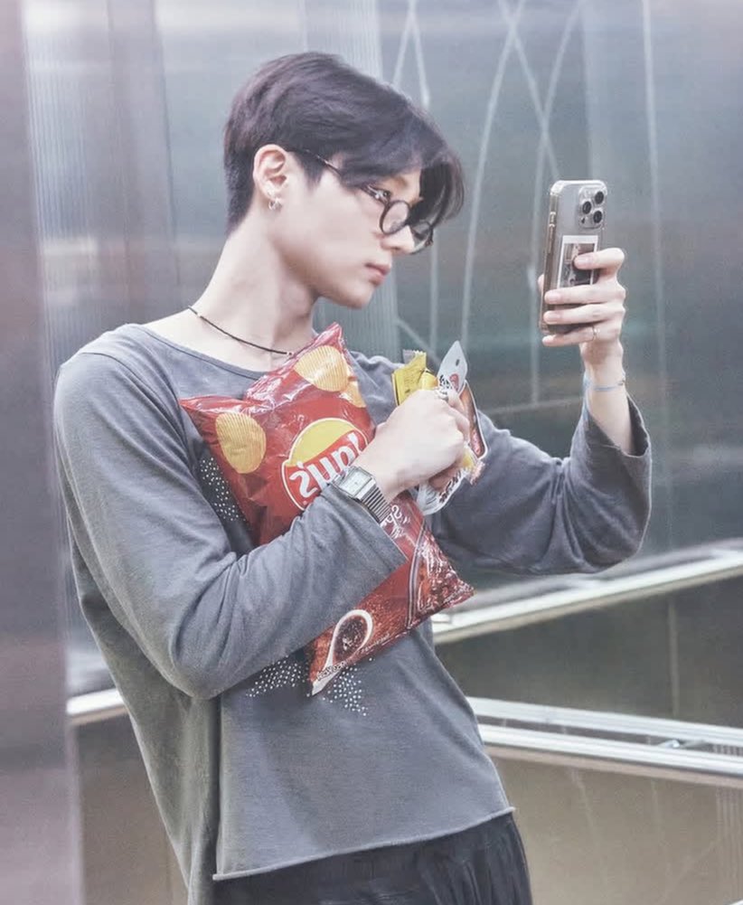 LEESANGWON_INA's tweet image. [📸] 251027 — INSTAGRAM UPDATE

 [ALD1og]
MONDAY: We are ALPHA DRIVE ONE

#ALPHADRIVEONE #ALD1 #알파드라이브원 #SANGWON #LEESANGWON #상원