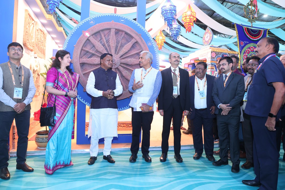MohanMOdisha's tweet image. Visited the Odisha Pavilion at #IndiaMaritimeWeek2025 and witnessed an impressive display showcasing the State’s remarkable maritime journey, when our sailors navigated distant shores fostering trade and cultural exchange, to the present day marked by world-class ports, robust…