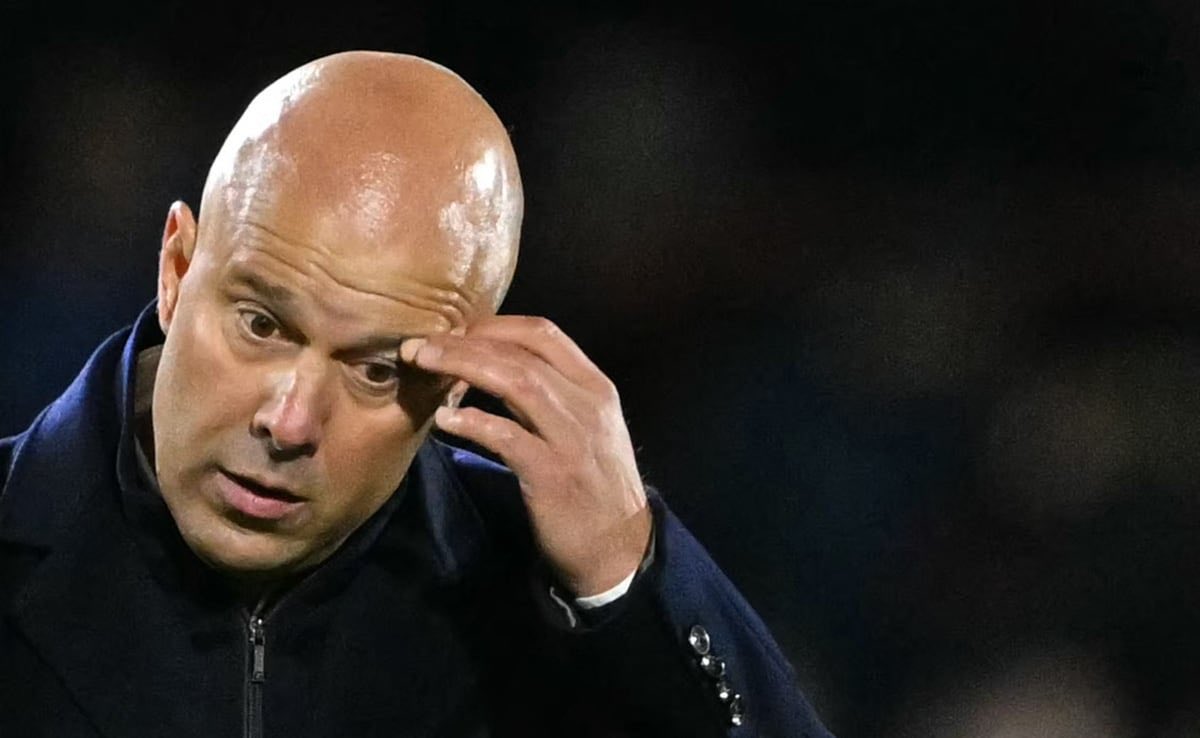 EARN THE RIGHT TO PLAY 

One thing the Premier League has exposed this season is the ‘soft underbelly’ of modern sides.

Kept hearing this claim that they’re so advanced compared to 90s/00s sides but they’re being found out by inferior sides to the best sides of that era. 

If