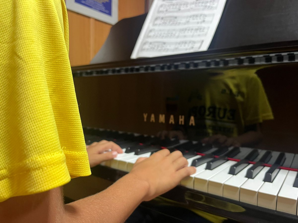 🎼 El Conservatorio Europa, una vez consolidado en nuestras instalaciones, se expande. Recibe, desde este mismo curso, a alumnos externos al Colegio Internacional Europa que quieran estudiar el Grado Elemental.

🔗 Más información:
europaschool.org/2025/09/el-con…

#EuropaEsMiColegio 💙🇪🇺