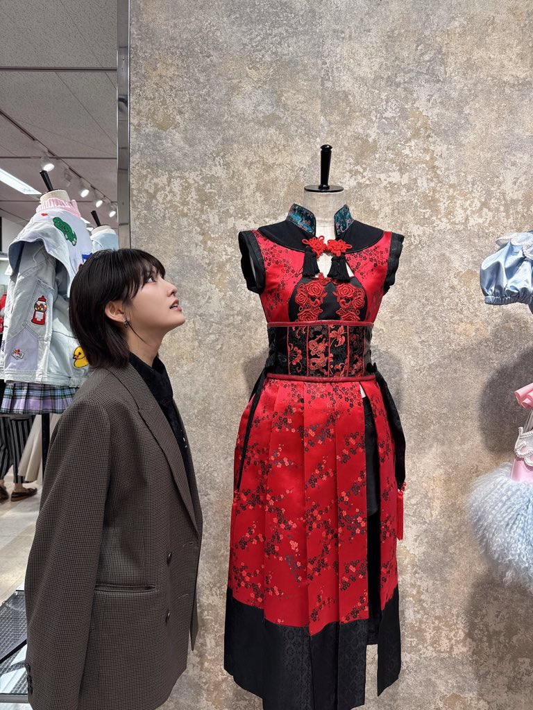 AKB48 11月のアンクレット 大衣装展 衣装生地シュシュ AKB48 大衣装展 11月のアンクレット バラver 歴代衣装生地 シュシュ