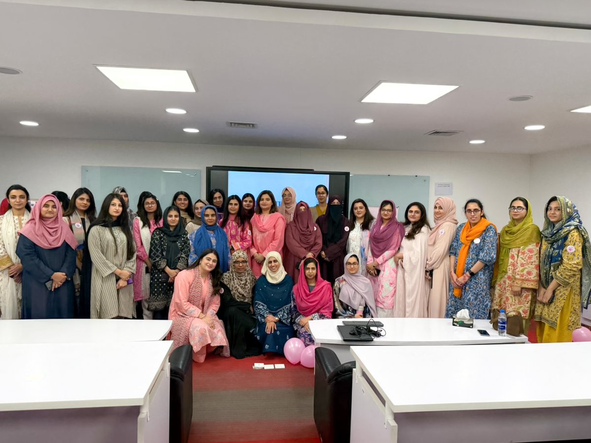 IDCdiagnostics's tweet image. IDC organized an insightful Breast Cancer Awareness Seminar at Central Power Purchasing Agency (CPPA), highlighting the importance of regular checkups and early diagnosis. Empowering lives through awareness!

#BreastCancerAwareness #IDC #CPPA #StrongerTogether #Healthcare