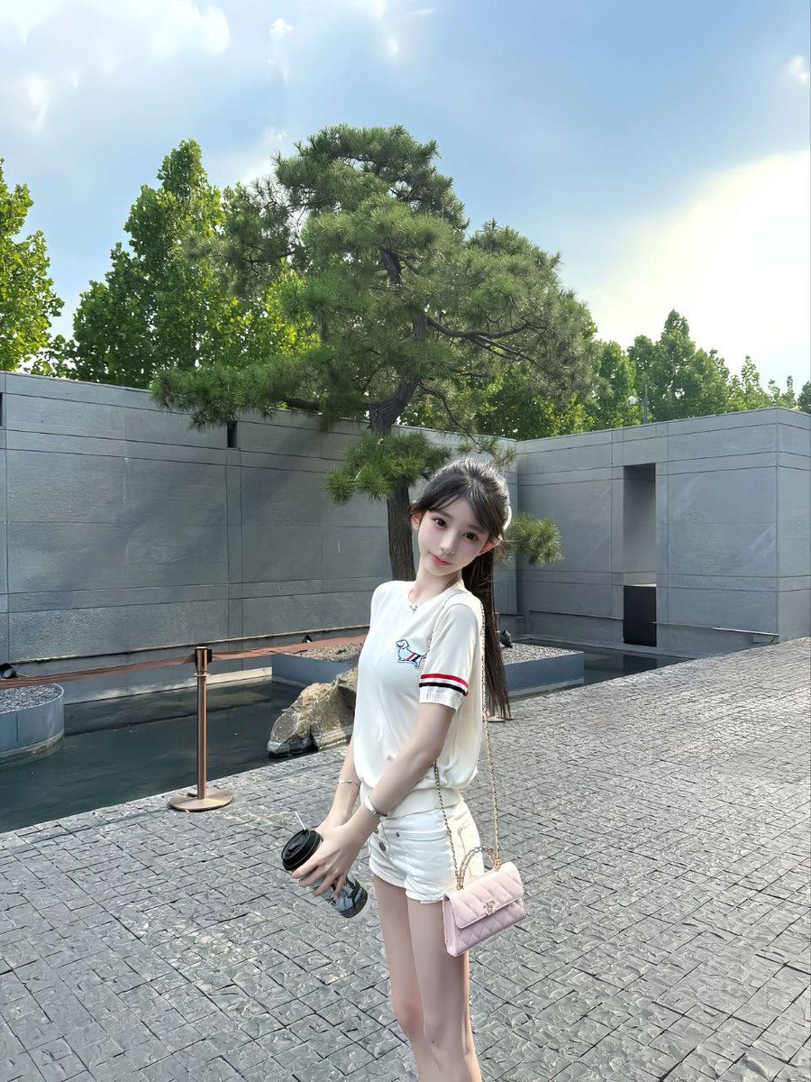 黄推福利内容 - 小樱Cos外围(包养 明星 楚女 伴游 )的精彩图片 福利姬小樱Cos外围(包养 明星 楚女 伴游 )分享的黄推图片3 - 网红私拍内容