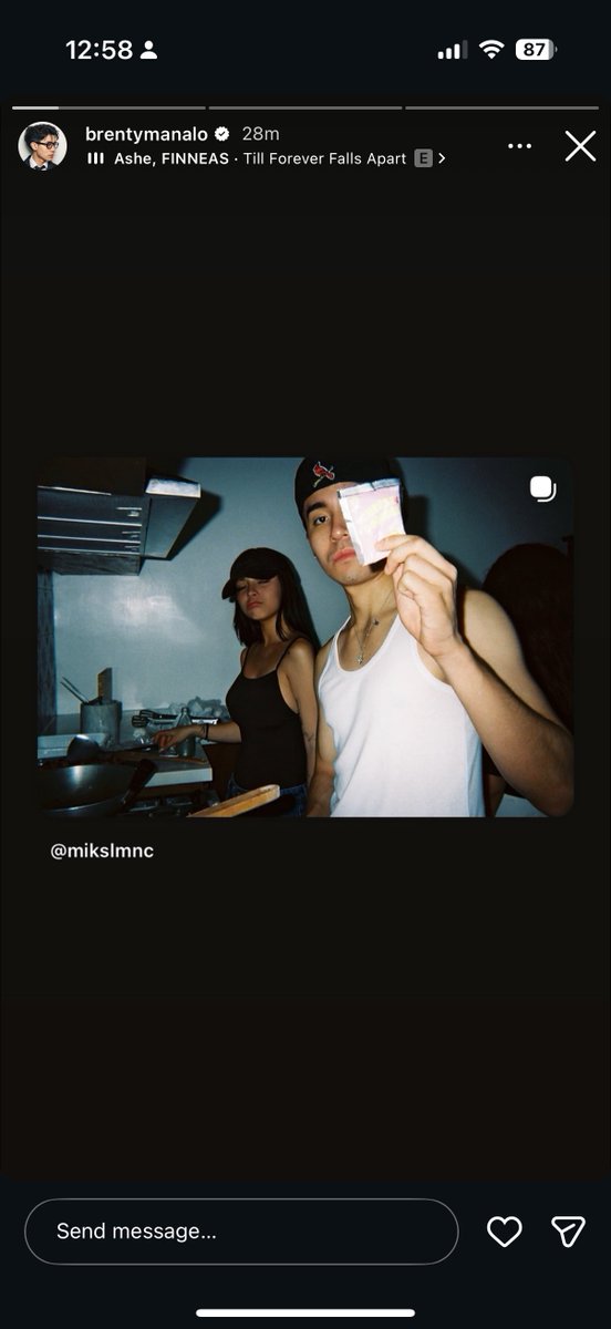 mikbrentlurker's tweet image. 20 photos but he chose this haay celebrating everyday 😍