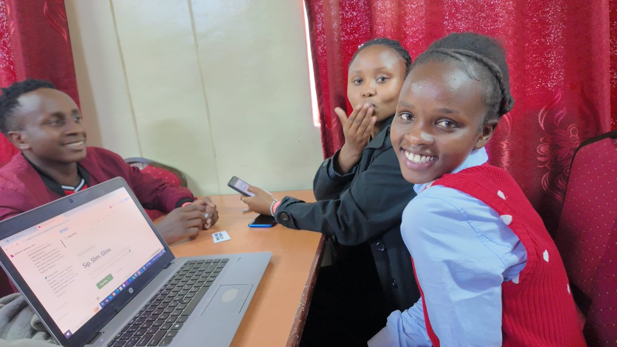 AvaxAfrica's tweet image. Nakuru’s builders are different. This past weekend we hosted our first ideation masterclass with @Kabarakuniversity students, Kenya .Full room, curious minds, and serious momentum. 🔺

We started with Avalanche 101: networks, tooling, and where to plug in as a new builder,kept…