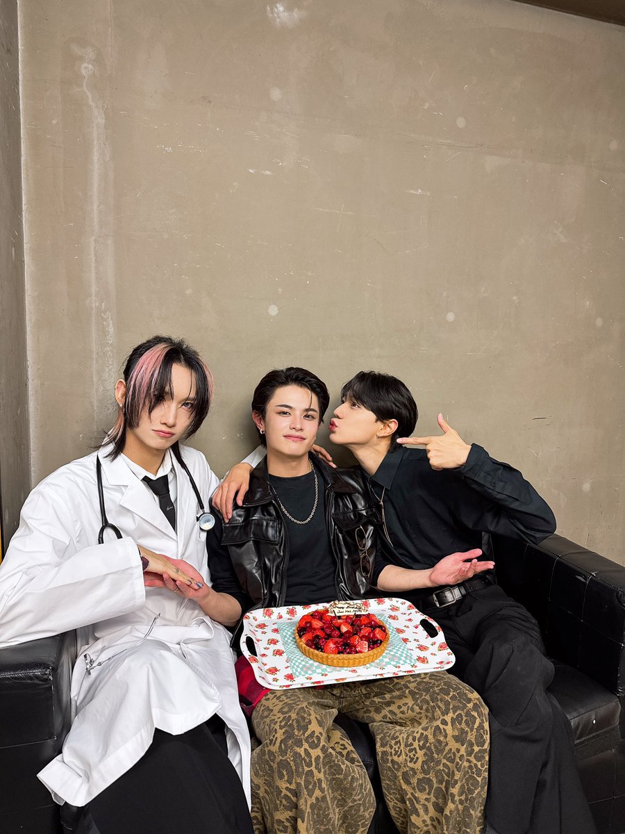 月曜日 AKITO DAY🐯✨ 昨日10月26日はJuniくんの誕生日 第5回『 #72の