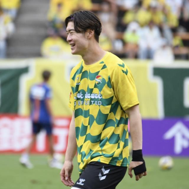 入手困難】hummel製 サッカー チベット代表 ジャージ 背番号入り