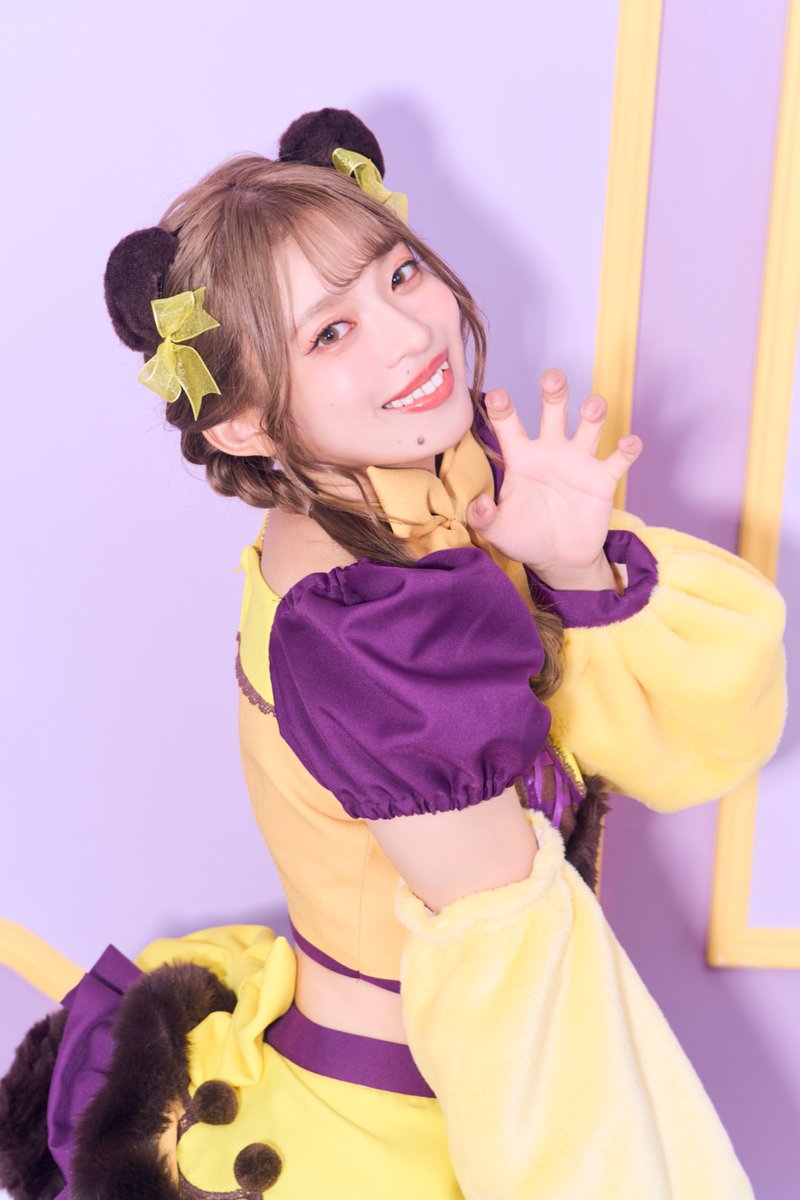 あっきー様 A Japanese Female Biker Found a Motorcycle She Really Wanted