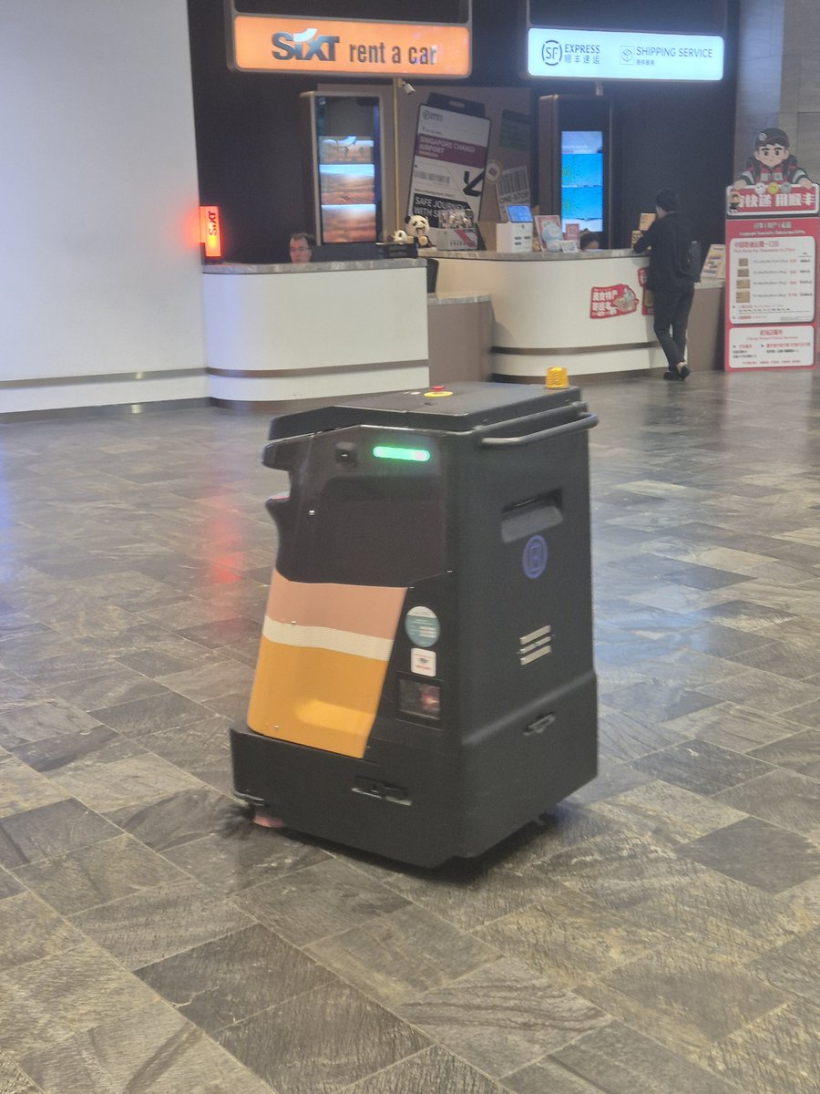 Walked out of Changi, and immediately came across a robot. Good start to #ROSCon2025