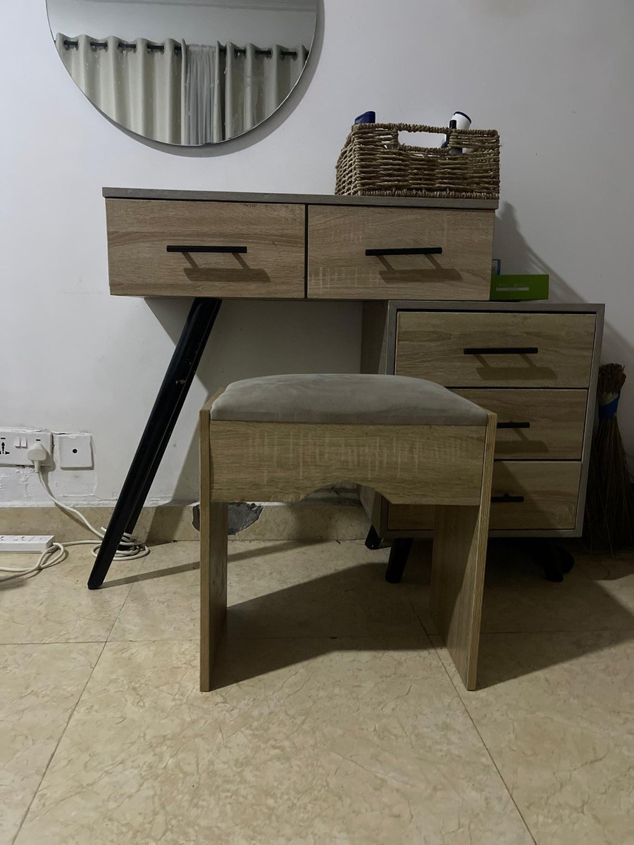 Techpreneur 👩‍💻💵 tweet media