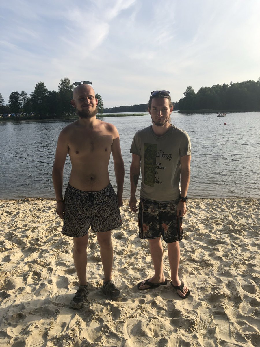RobinSemmel's tweet photo. @Debbuger1 @marmormaze @arno_lamster minu sõbrad on küll minu poisid. Pannakaid teen ka neile.  Hoian neid nagu oma lapsi ka. https://t.co/85XytK4U9L