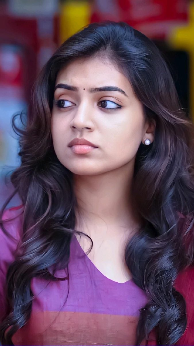 ival_poet's tweet image. காலம் முழுதும் 
வரப்போகும் உறவுதான்
கால் மணிநேரத்திற்கு
ஒருமுறை சண்டைபோடும்...!!❤️