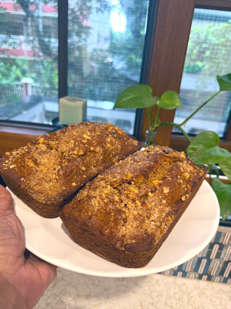 pampereira9's tweet image. This recipe is a keeper. 
Once was not enough, it had to done twice.. 🤌🤌

#applebread #baking❤️ 

 @PrepyyKitchen @Preppy_Kitchen 
instagram.com/reel/DPRkaaSAP…