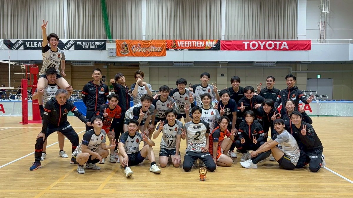 taku79vball's tweet photo. 25-26シーズン開幕！！
開幕２連勝🦁⭐️⭐️
最後まで全力で楽しみます！

最後まで応援よろしくお願いします🙇‍♂️

#NewEvolution 
#ヴィアティン三重バレーボール
@Veertien_VC https://t.co/CncxOanzZl