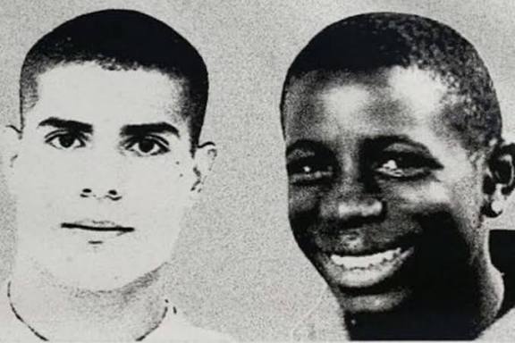 20 years since Zyed and Bouna died while fleeing the police despite being completely innocent. Racial profiling and police brutality remain endemic in France. A young black or North African  origin man is 20 times more likely to be stopped and searched.