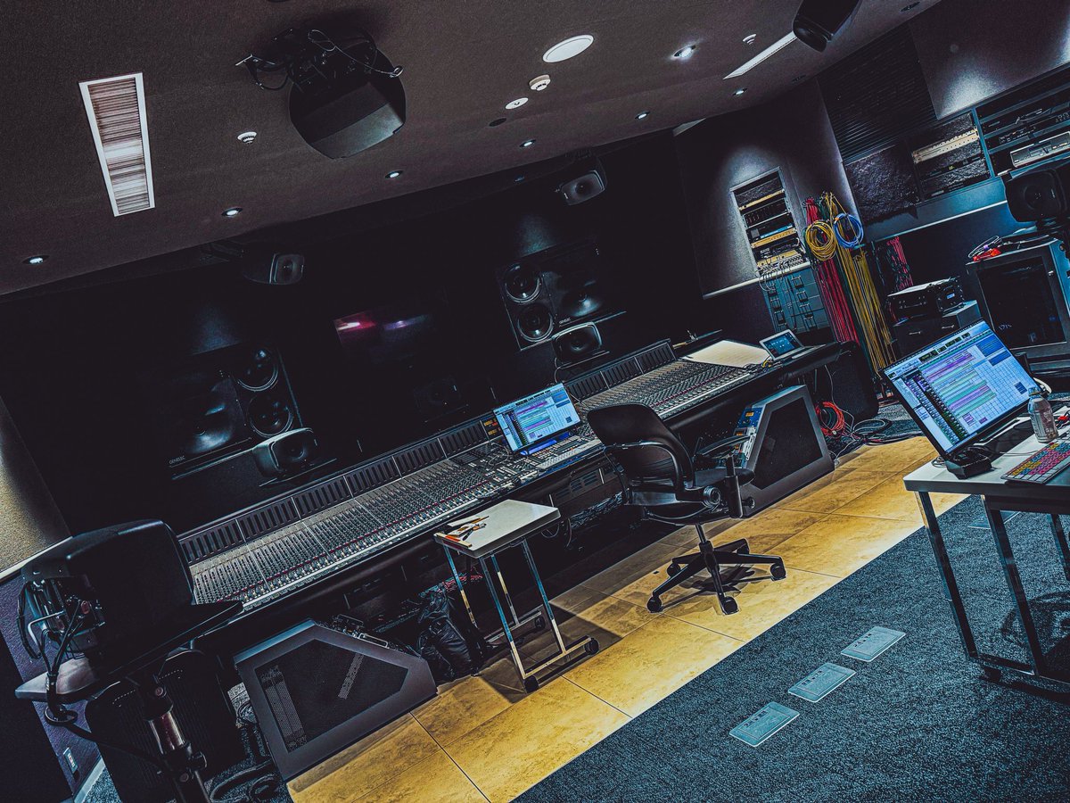 Hathaway  5.1ch - Mix
FIN