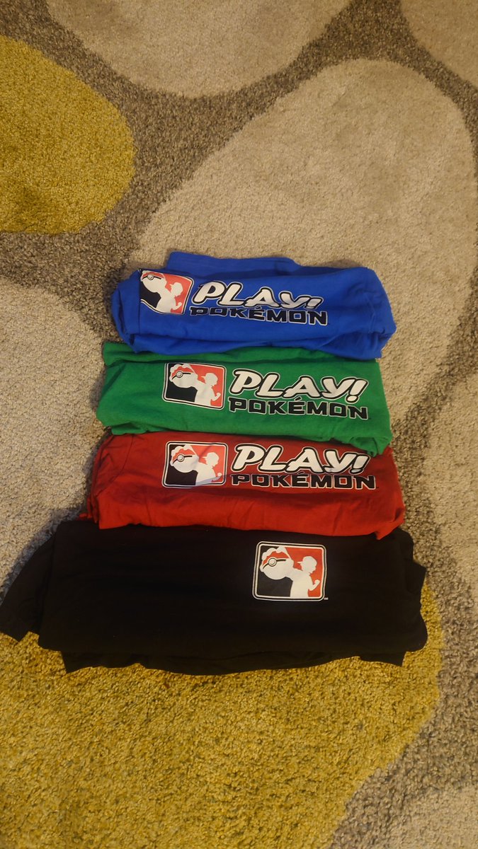 Top 24 in Lille, one win short of Day 2 - But to be honest, at this point I'm just collecting different shirt colours