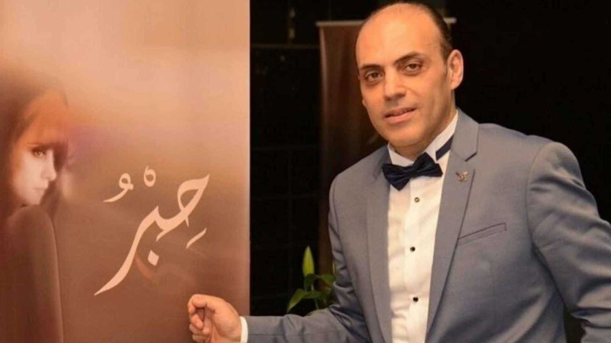 انكسرَ الوزنُ يا بسّام، ، نكَّسَتِ المعاجمُ معانيَها حُزناً على فِعلٍ صُرِفَ الى الماضي، وهو الذي كان صورةَ الإعلامِ للمستقبل.

يغيبُ البسّام… هذا البرّاقُ البَرّاك المبارَكُ لغويّاً ، الذي رسَّمَ حدوداً  للكلامِ الموزون، وأعطى الصحافةَ كلَّ الاستعارةِ والتشبيهِ والطِّباقِ