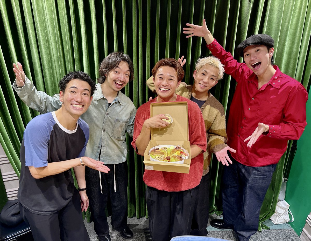 【#三浦大知 のSpacewalk🌕】

shojiさんバースデー🎂
明日は結成18周年🎊
おめでとうございます👏

📻s**t kingzの皆さんとお送りした本日の放送
聞き逃しはこちらから👇 

radiko.jp/share/?sid=TBS…

#シッキン #stkngz #シットキングス #シッキン武道館
#みうらじ954 #TBSラジオ