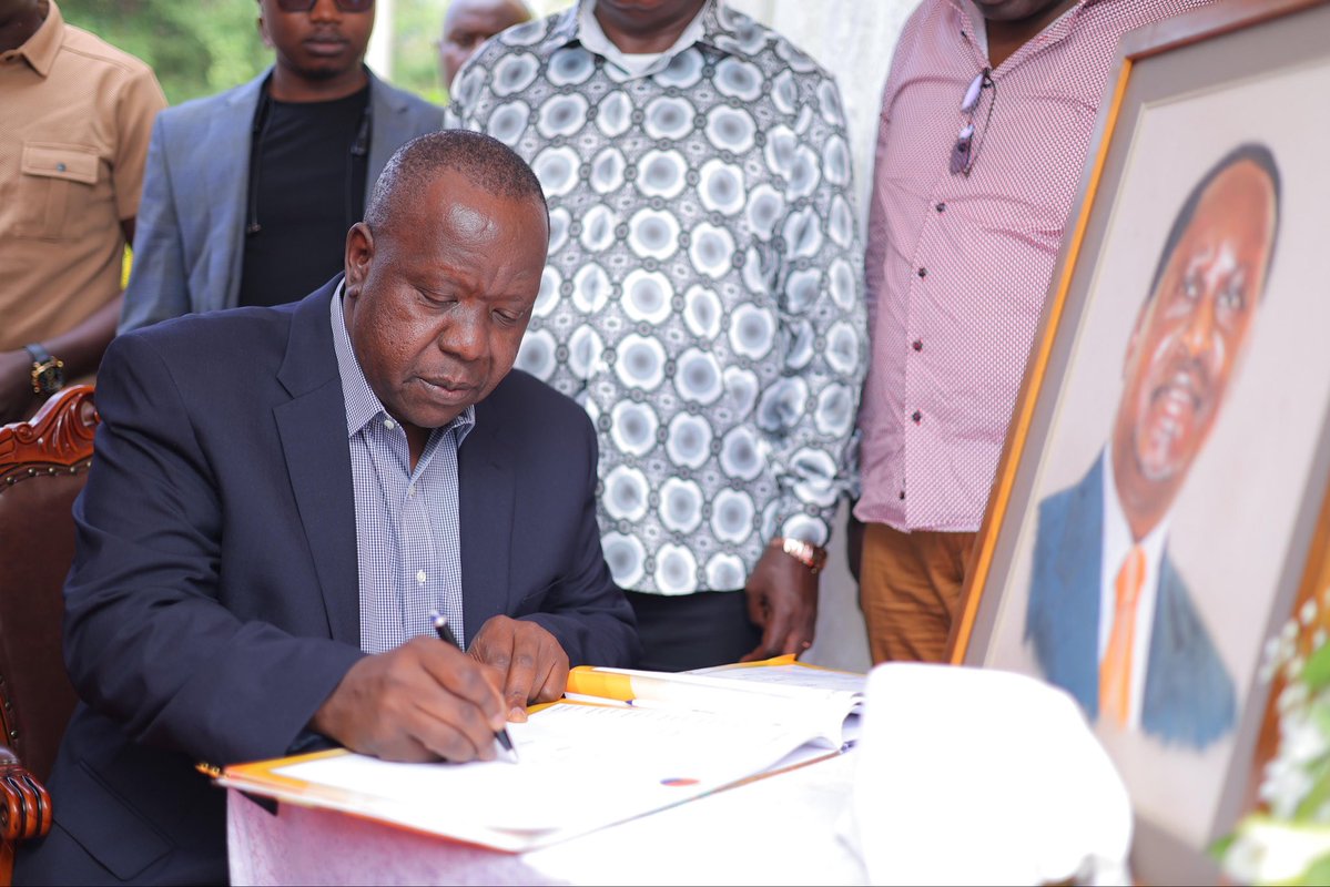 RealMatiangi's tweet image. Today I led a delegation of Gusii leaders from Kisii and Nyamira Counties to call on Mama Ida Odinga and offer our heartfelt condolences to the family following the loss of Baba Rt. Hon. Raila Amolo Odinga.
We reflected on Baba’s selfless struggle for a better country. I also…
