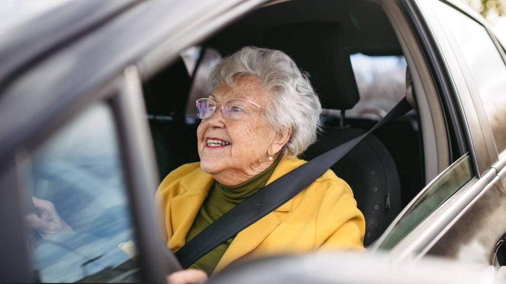 AlertesInfos's tweet image. 🇫🇷🇪🇺✖️ ALERTE INFO | FIN DU PERMIS DE CONDUIRE À VIE ! Désormais, le permis de conduire devra être renouvelé tous les 15 ans ; ce renouvellement pourrait s’accompagner d’une visite médicale obligatoire pour confirmer sa validité, cela dépendra de la décision de chaque pays.

La…