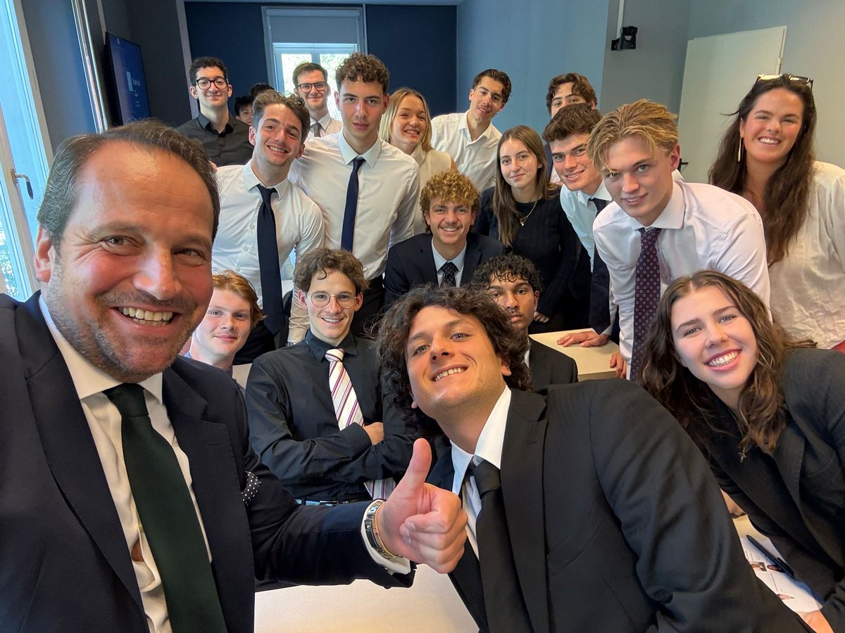 📍 Semana intensa en <a href="/isdeuniversity/">ISDE Law Business School</a> #Barcelona compartiendo claves de liderazgo y marca personal con alumnos de Bachelor y Master 🌍 💡 Sesiones personalizadas, dinámicas prácticas y talento en acción.🙌
#Odgers #OdgersSpain #Liderazgo  #Headhunting  #WhereLeadershipMatters