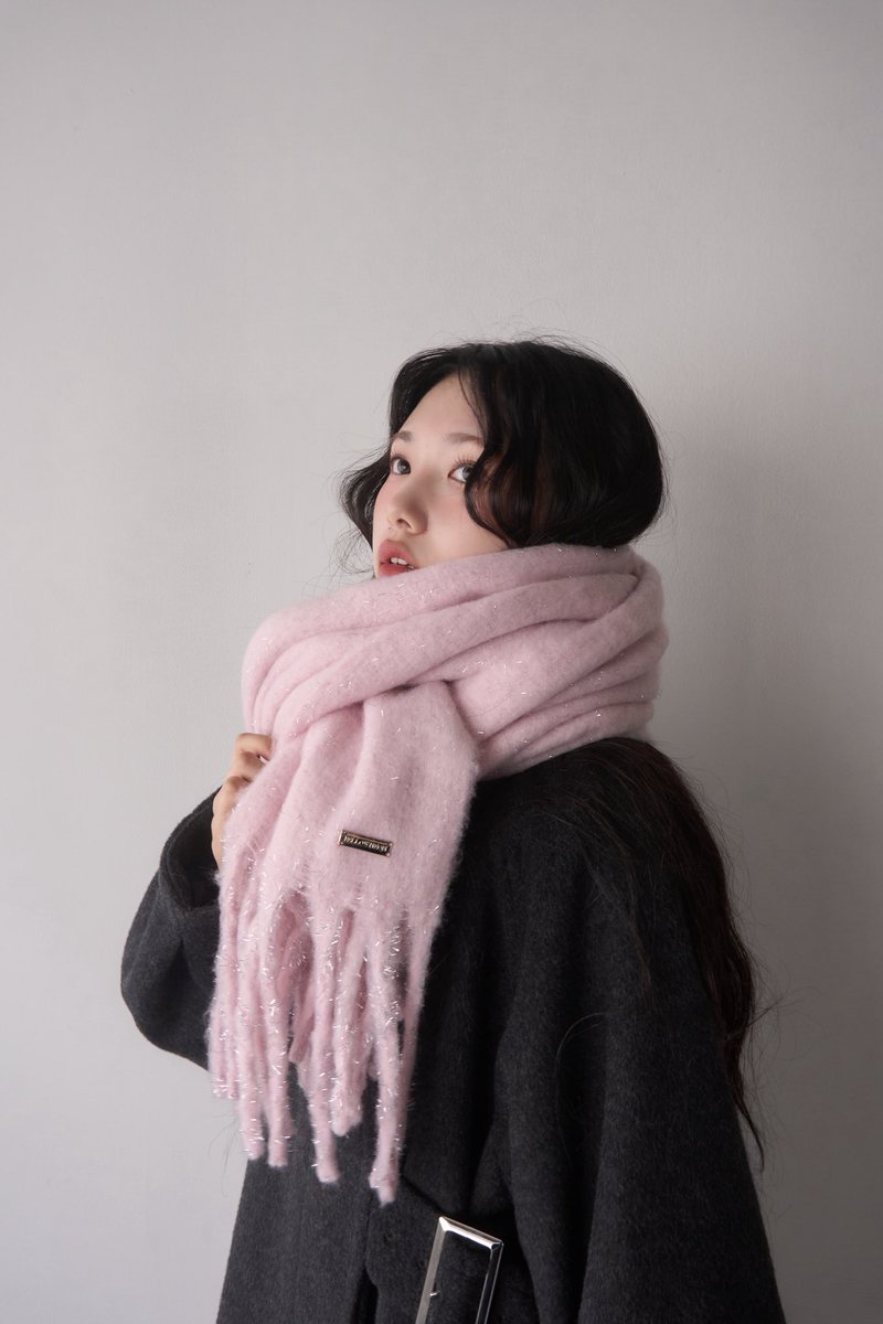 えーーっキラふわマフラー見つけた😭😭😭💡 これは革命的にかわいすぎる🧣