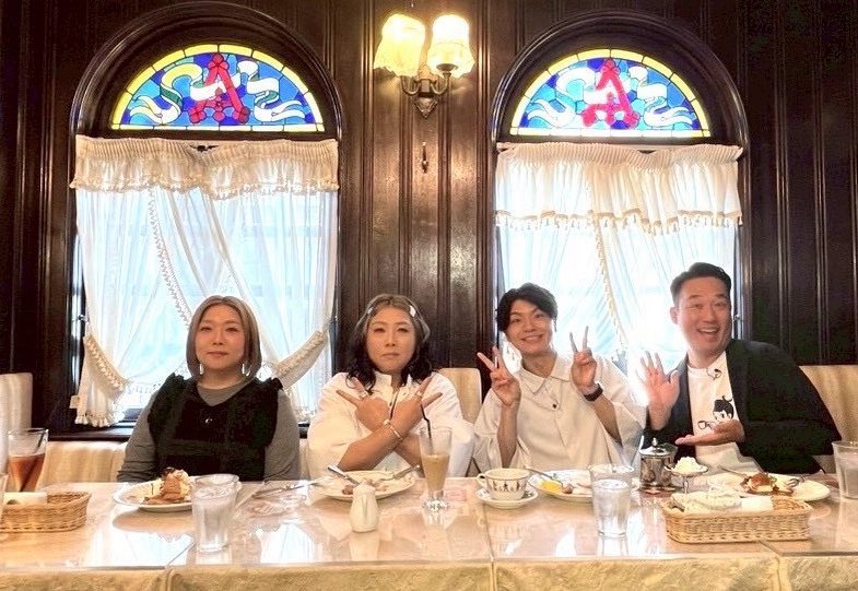 dokoiko_tvo's tweet image. ／
昨日放送の #やすとものどこいこ
＼

コウノ•オブ•ザ•イヤー&amp;amp;藤崎マーケット田崎と
心斎橋で買い物したお店&amp;amp;商品情報🛍️は
#テレビ大阪 番組HPからご覧下さい！
tv-osaka.co.jp/ip4/yasutomo/h…

TVer配信中➡️ tver.jp/episodes/epvhn…

@purima_kono @tasakipan