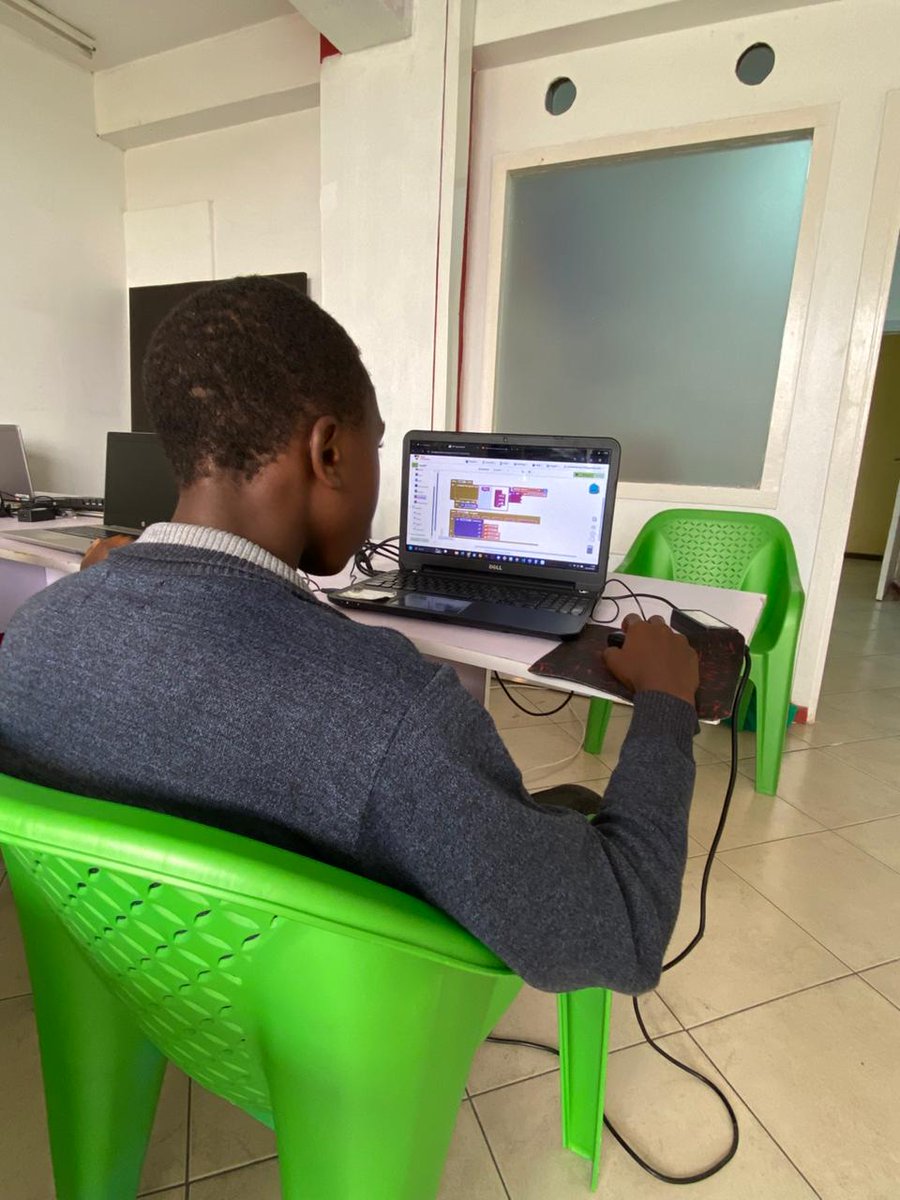 tinkacode's tweet image. Young learners joined us last weekend on our @CodeClub event in Nakuru. Our aim is to bring young minds together to explore how technology, coding, @Raspberry_Pi and @arduino can be used to power amazing projects and ideas. The sessions were fan with hands on projects.