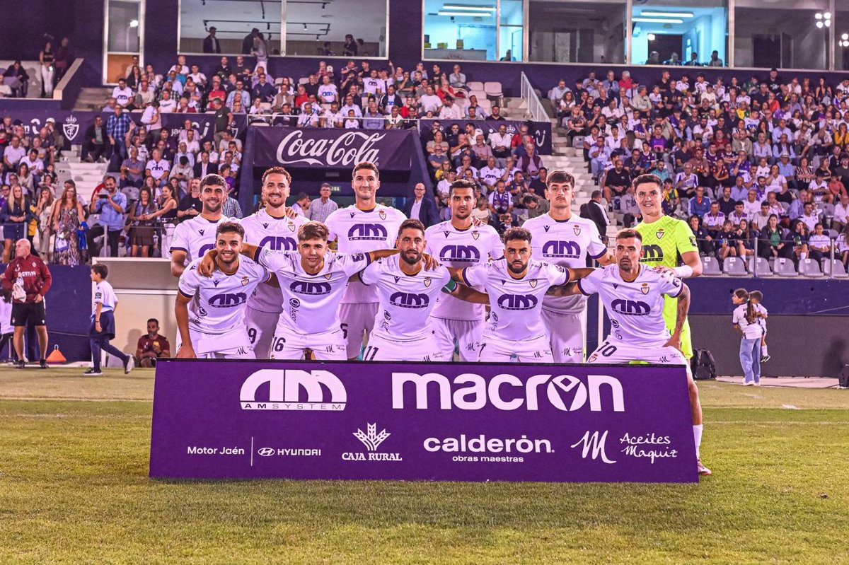 rfef_293483's tweet photo. ⭐𝐀𝐒𝐈𝐒𝐓𝐄𝐍𝐂𝐈𝐀, 𝐣𝐨𝐫𝐧𝐚𝐝𝐚 𝟖 🏟️

📍Mayores asistencias

1️⃣0️⃣0️⃣9️⃣2️⃣ "Chapín"
🔹4️⃣1️⃣1️⃣2️⃣ "La Victoria"
🔹2️⃣8️⃣0️⃣0️⃣ "Francisco de la Hera"
🔹2️⃣5️⃣0️⃣6️⃣ "Las Gaunas"
🔹2️⃣4️⃣9️⃣6️⃣ "Narcís Sala"
🔹1️⃣3️⃣2️⃣9️⃣ "Las Llanas"
🔹1️⃣2️⃣3️⃣0️⃣ "Pistas del Helmántico"

#2RFEF https://t.co/2KxJzVBHlz