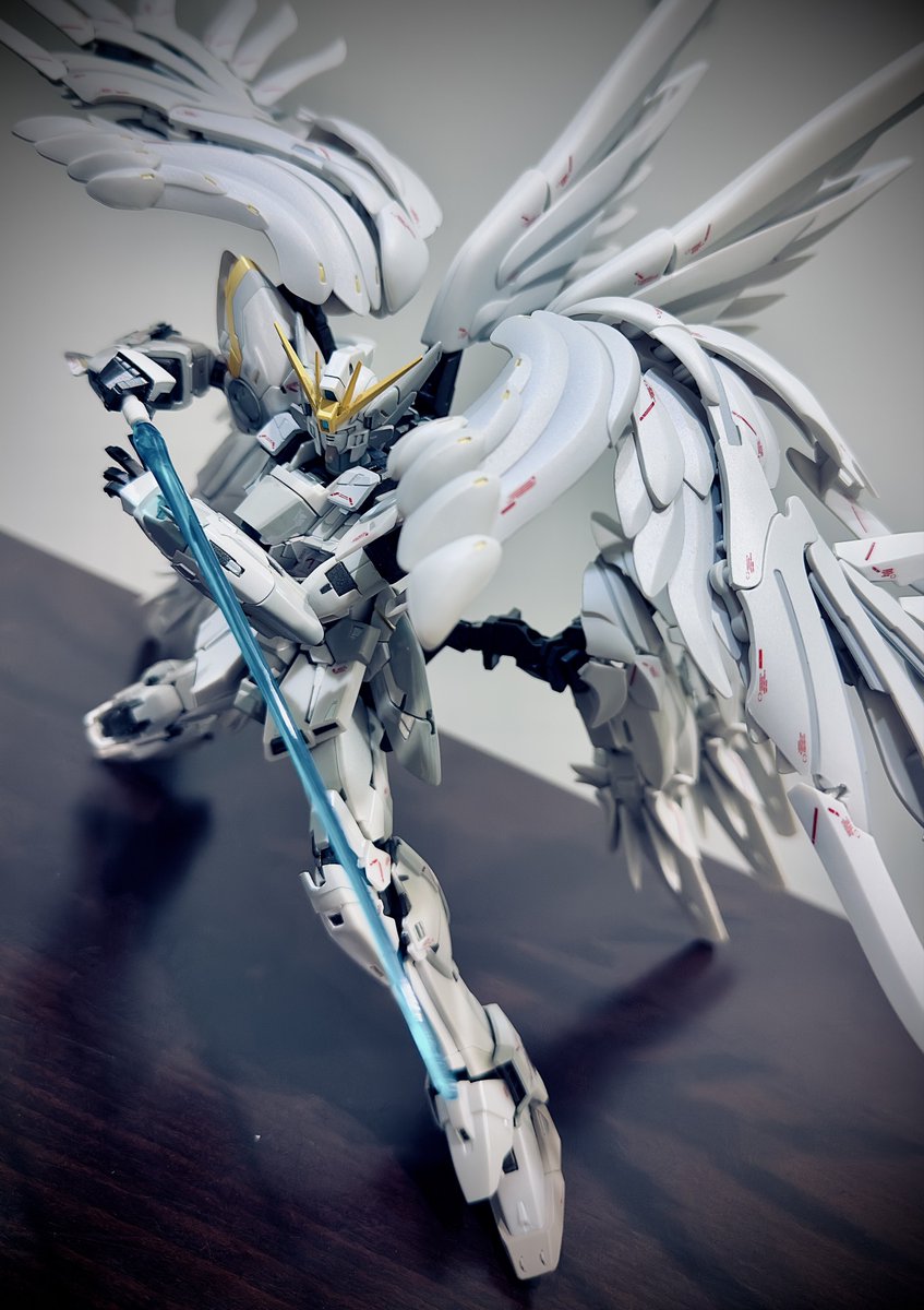 #上から写真とるとええ感じになるらしい #ガンダムW #GFFMC #ガンプラ 

<a href="/takaf0503/">TAKA-F</a> さんのイラストを参考にポージングしてみました^o^