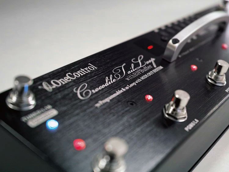 OneControlJp's tweet image. 📢 再入荷のお知らせ  ˎˊ˗

10個のエフェクターを接続、70までプリセット保存可能。シンプルな操作性の、軽量な大型スイッチャー『 Crocodile Tail Loop OC10 』をはじめ、各種製品が再入荷いたしました！

ぜひご覧ください！
♾ onecontrol.jp

#onecontrol