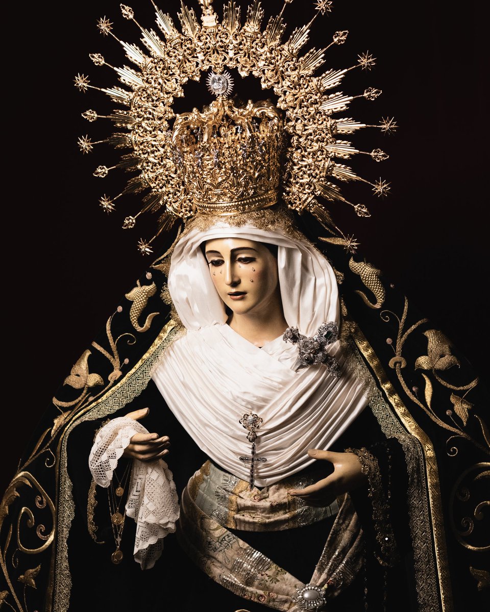 María Santísima del Amor @hdadtrescaidashuelva , luto 2025.

📷 @jairopalmaestevez