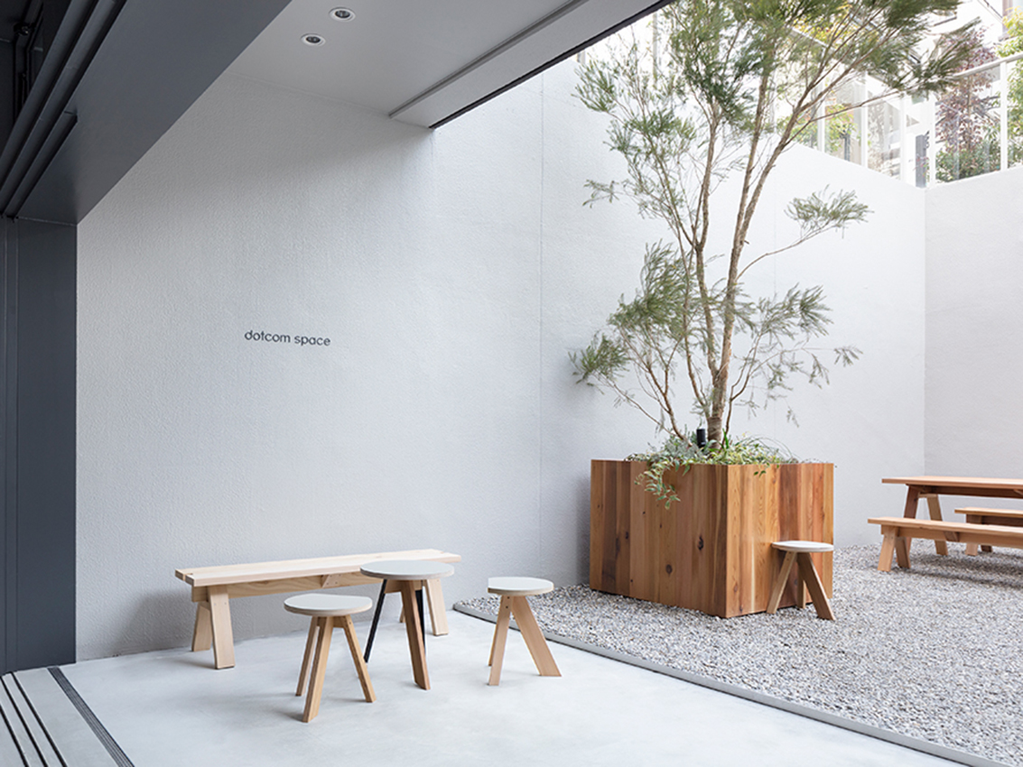 cafesnap_me's tweet image. ＼ 新着・カフェ求人 ／
◆dotcom space Tokyo（原宿）
※dotcom coffee 浅草橋店、2026年中央区にOPEN予定の3号店（予定）でも募集

2026年には中央区に新店をオープン予定！ お店を一緒に盛り上げてくれるホスピタリティのあるバリスタ（正社員・店長）を募集します！詳細↓
news.cafesnap.me/recruit/11265