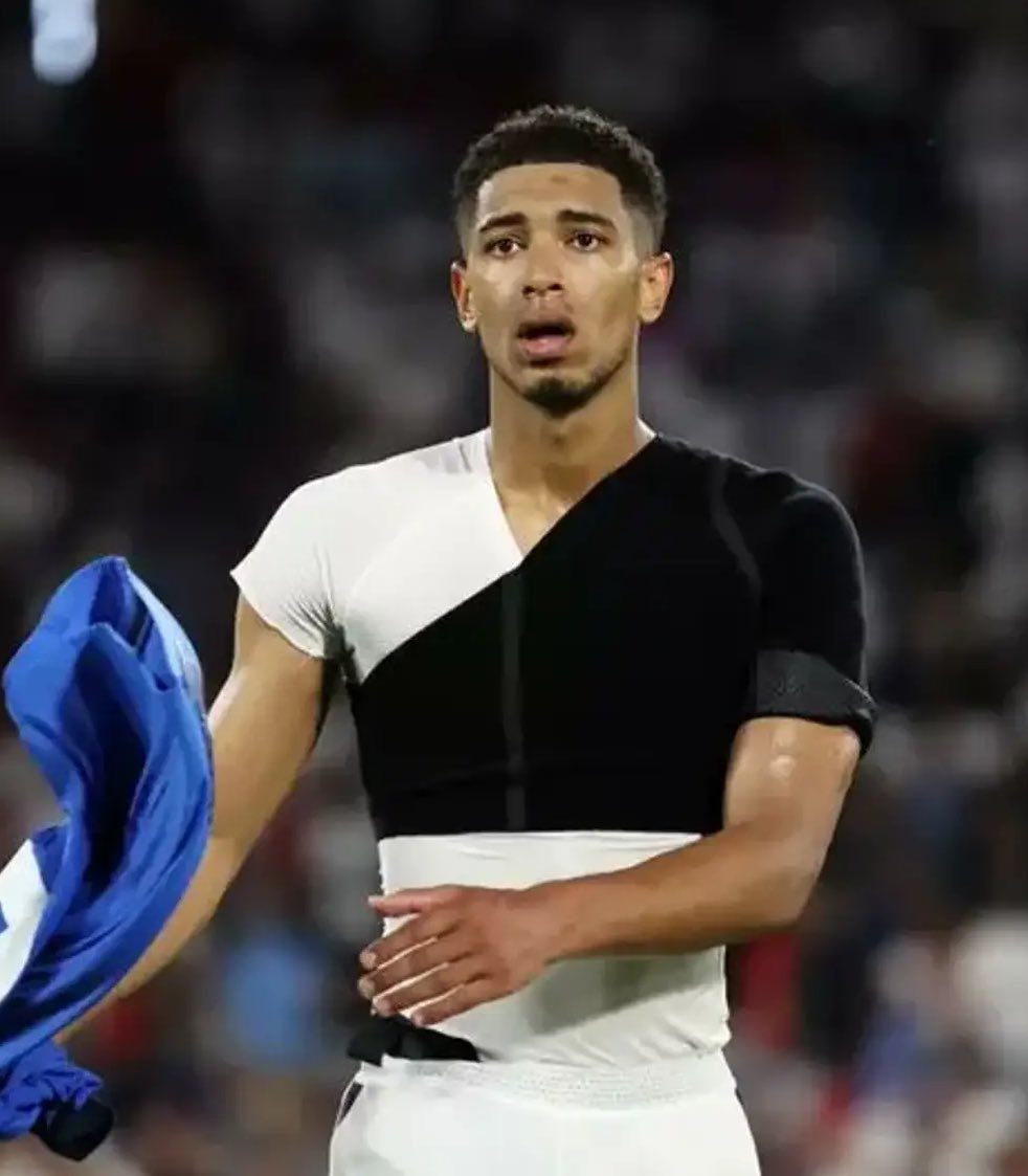 🚨 Real Madrid serious injuries last season: 

• Dani Carvajal (ACL) 
• ⁠Éder Militão (ACL)
• ⁠David Alaba (Meniscus rupture)
• ⁠Antonio Rüdiger (Played injured, required serious surgery in summer, still out)
• ⁠Jude Bellingham (Played injured, required serious shoulder