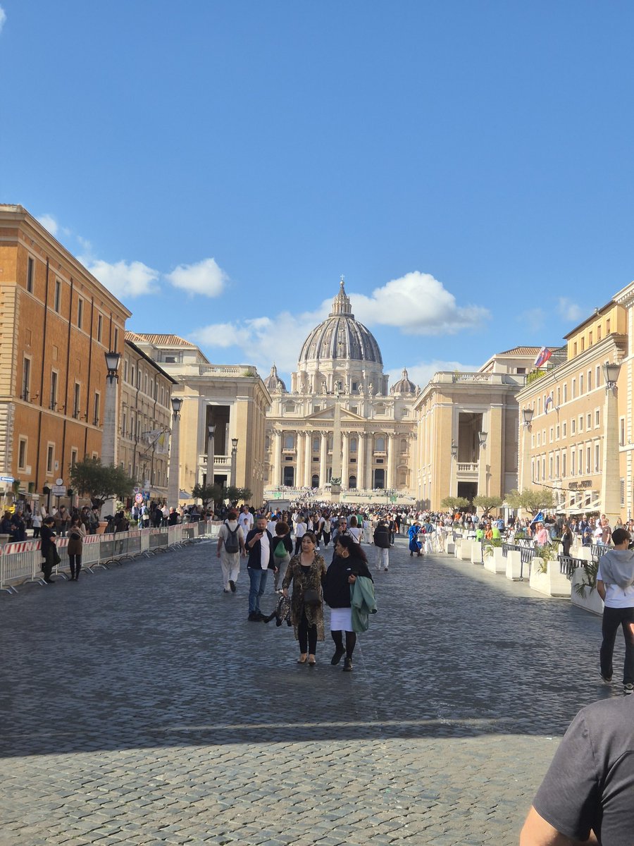 Roma müftüsünü ziyarete geldim.