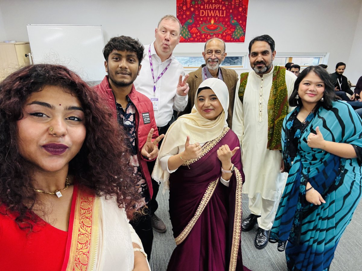 CofGCollege's tweet image. A week on, we’re reflecting on a joyful Diwali celebration with our Indian &amp;amp; Pakistani cadets, lecturers, and faculty. Music, dancing, games &amp;amp; stories brought everyone together — thank you Namak Mandi for the delicious food!