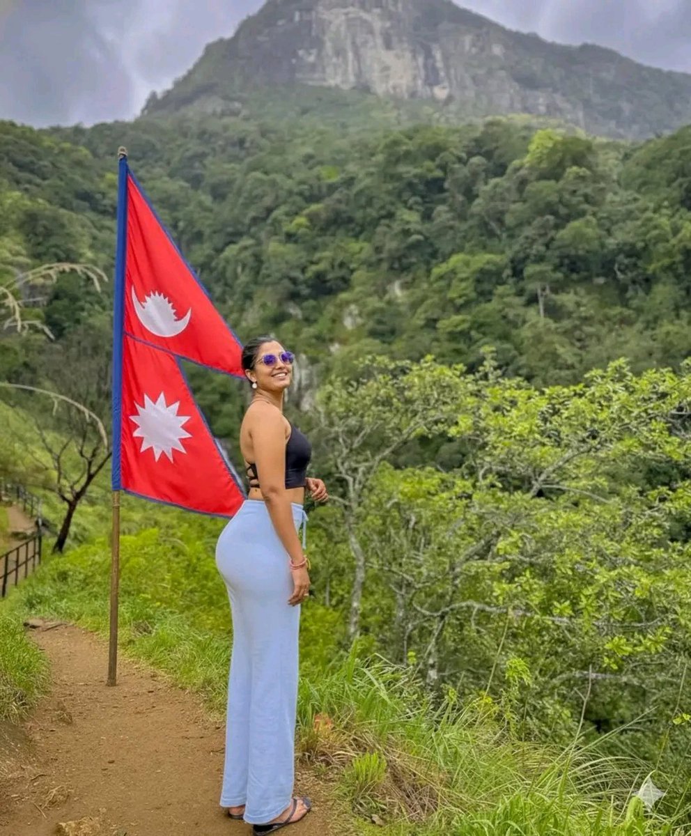 छुट्टी आउँछन २ महिना बिराएर
जान्छन, भेँना रातभरि छीरार 😀”