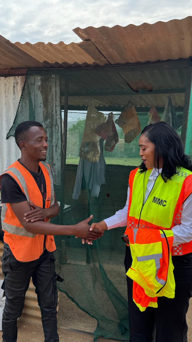 tlangimich's tweet image. We found him💯🇿🇦❤️. A true champion of road safety. I met Tebogo this morning and I am happy to let you know that we are taking him in as part of Bastrata. 
Whilst we will be formalising his work,secure appropriate training for him and providing a monthly stipend, we will also…