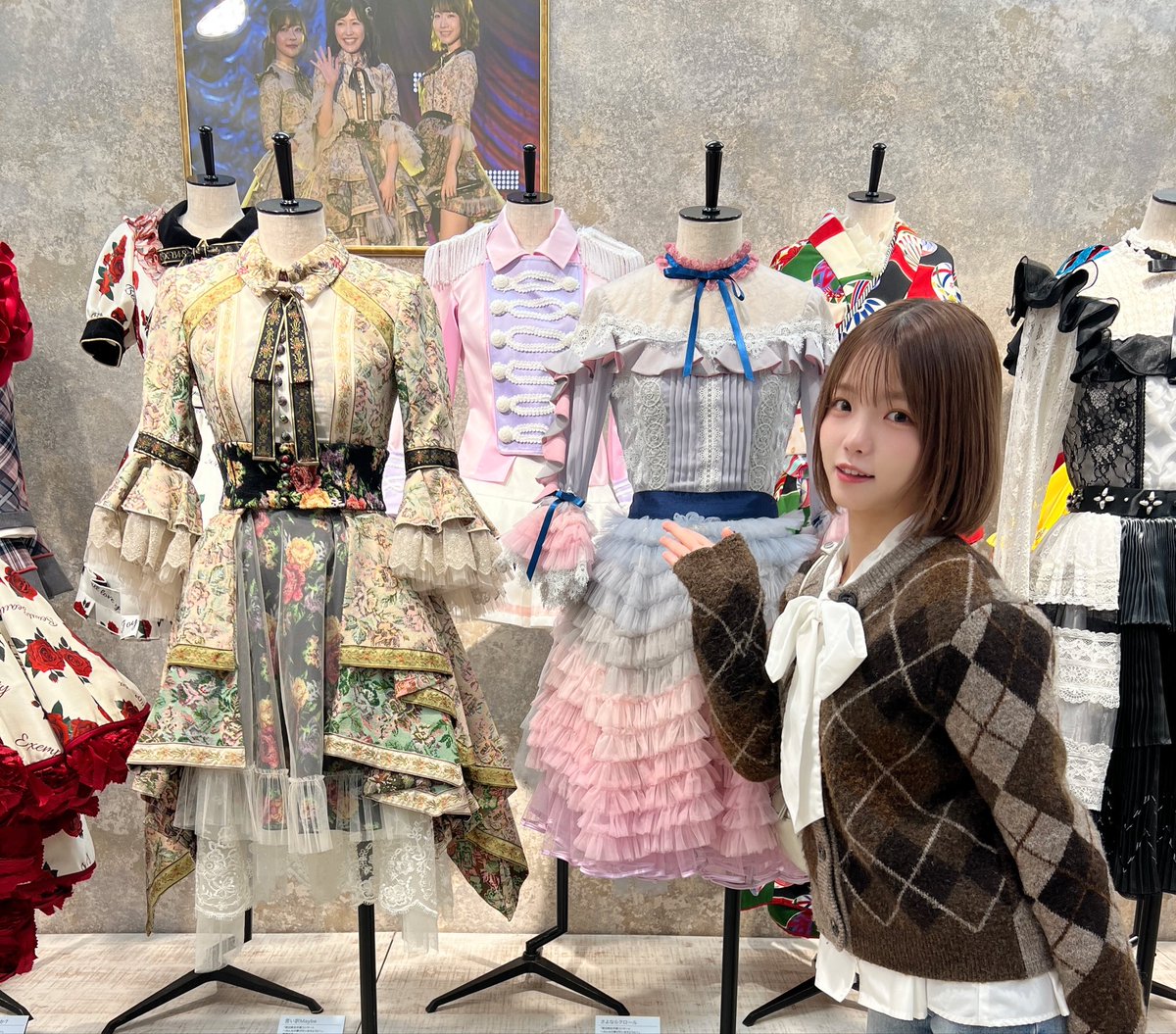 AKB48大衣装展 後半も行きました😊 今回もななせと！😸 本当にどの衣装