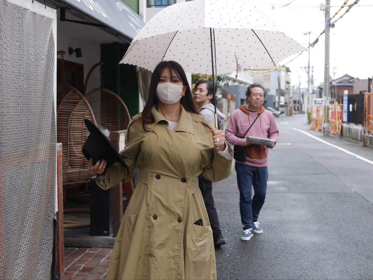 遅くなりましたが、「ハレトケ」終演しました。
ご来場ありがとうございました。

演劇はお客様の目、感じたものが生まれて簡潔にすると思います。
図々しいかもですが、よろしければアンケートもご協力ください。
面白かった、驚いた、首が痛いです……なんでもどうぞ
docs.google.com/forms/d/e/1FAI…