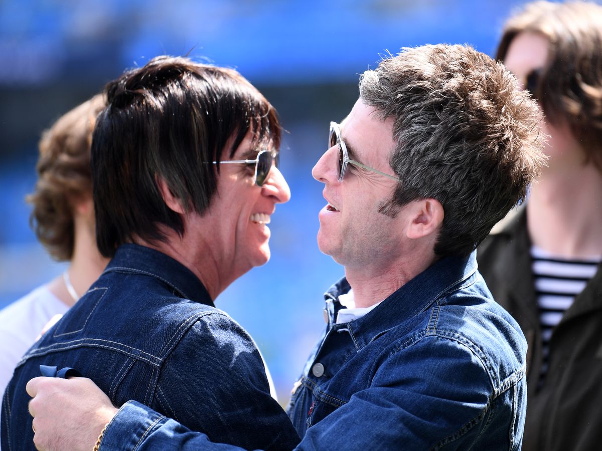 JOHNNY MARR SAYS OASIS TOUR HAS BEEN THE “BIGGEST REUNION OF ALL TIME ”

Marr, who is close friends with Noel Gallagher and was in attendance at Wembley Stadium to watch Oasis this summer, believes the news of the reunion alone was enough to make people happier across the UK.

He