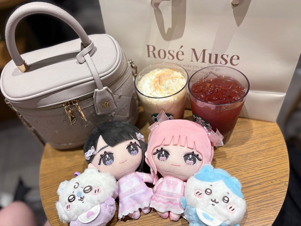 RoseMuse 🤍🪄⟡.·*.