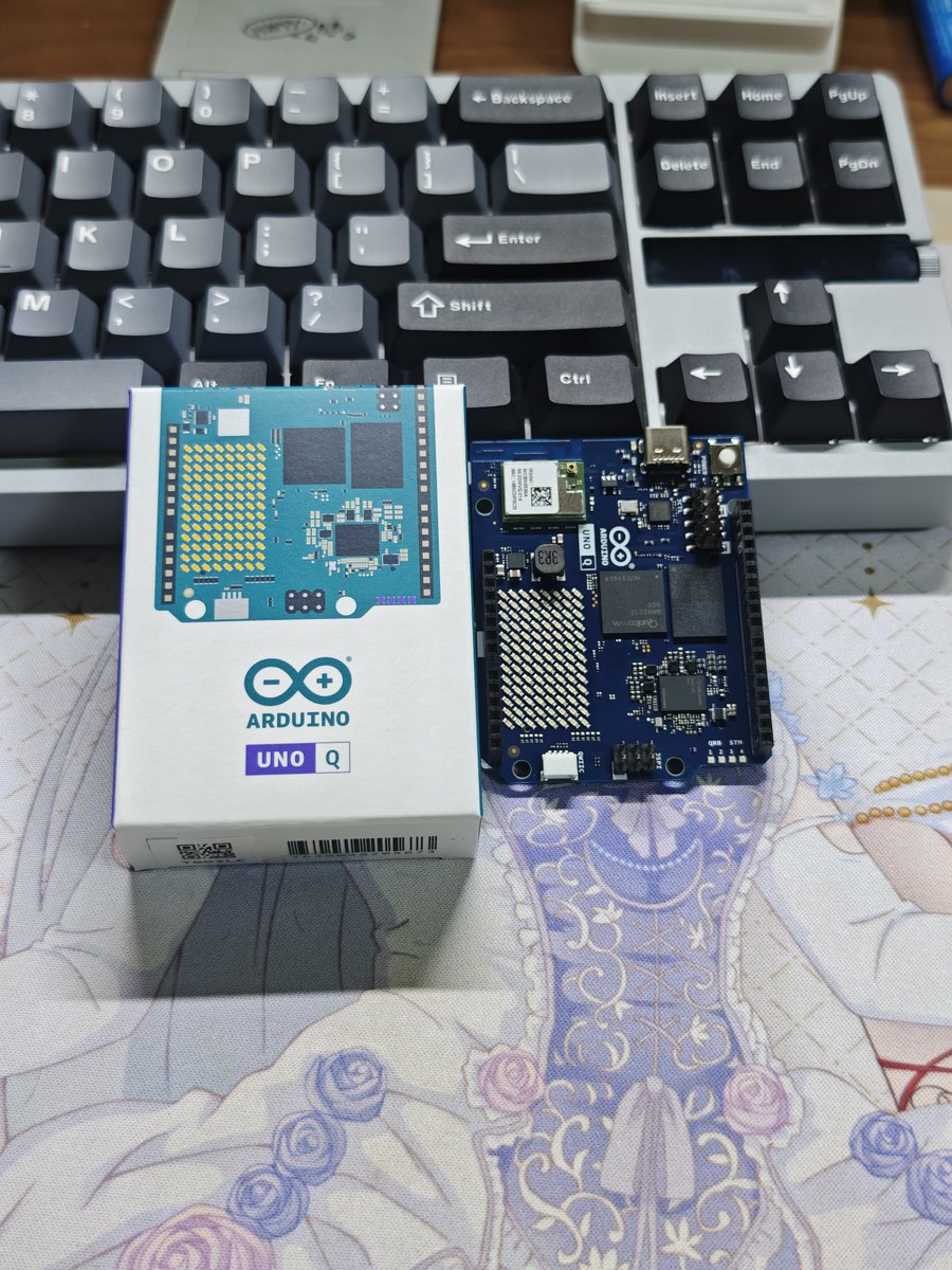 ynaoHYDE's tweet image. Digi-Key より  
Qualcomm 製 MPU「Qualcomm Dragonwing QRB2210」を搭載した  
Arduino Uno Q 着弾！！  

実験するぞ〜  

#ArduinoUnoQ #Arduino #Qualcomm
