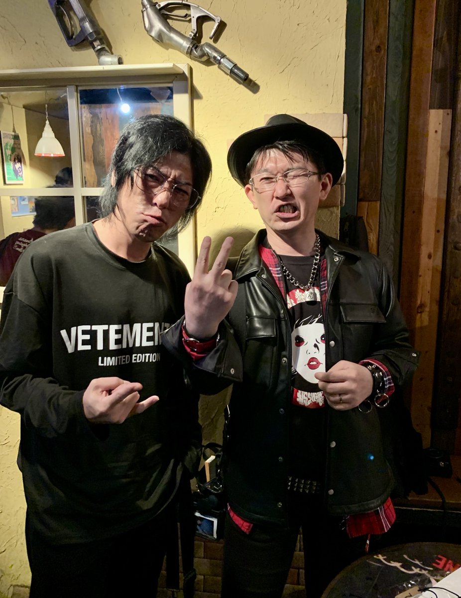 14_BLOCKS_VC's tweet image. - 昨晩のオフコート-
パンクスのあき丸さんと⚡️
70&apos;s punkの香りがします🤘
ロックンロール！