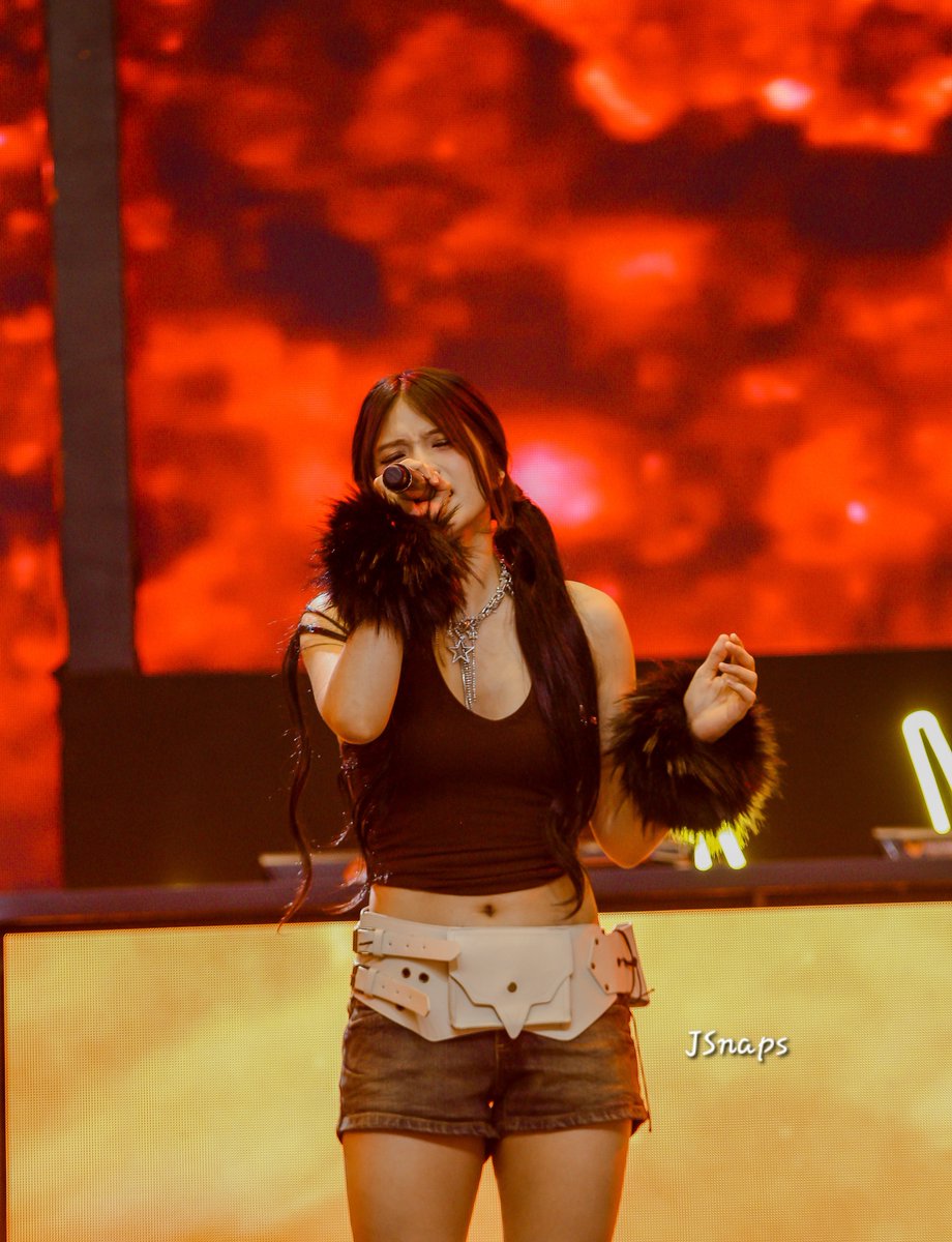 jsnaps018's tweet photo. KAIA ANGELA ❤️
@angelahermoso__
KAIA AT FWC MANILA
📍Ayala Malls Manila Bay
📸: Canon 100D + Sigma 70-200mm 2.8
#KAIA #KAIA_Angela #KAIAatFWC2025 #FWC2025 #Flyff https://t.co/BTyKurcNHj