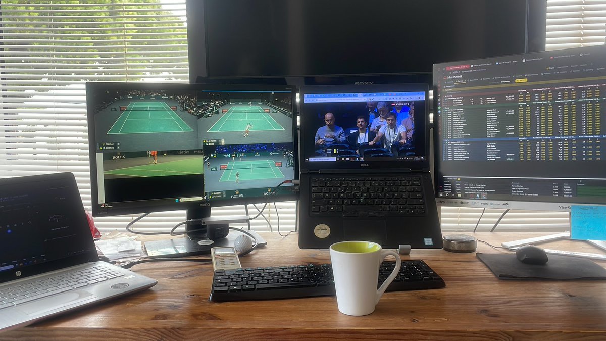 .
First day of <a href="/RolexPMasters/">ROLEX PARIS MASTERS</a> 2025… let’s go !!! 

#TennisBetting #TeamParieur