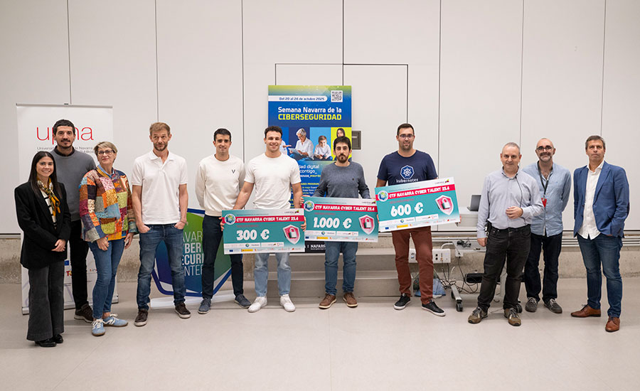 UNavarra's tweet photo. 🏆 Daniel Díez, Xabier Napal y Aitor Arrarás ganan la competición de hacking Navarra Cybertalent 25 de la #UPNA, en el marco de la I Semana Navarra de la Ciberseguridad
¡Enhorabuena!
▶️ https://t.co/nopS4og6PM https://t.co/PyyR8CFcKS